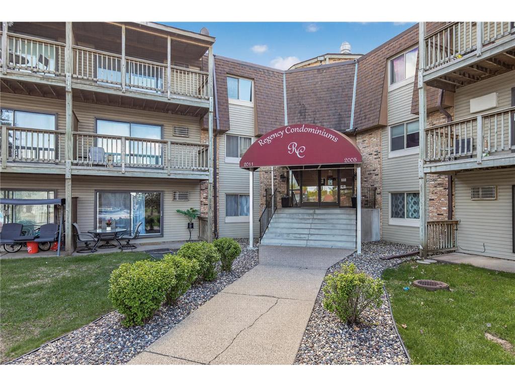2011 E 122nd Street #D1 Burnsville MN 55337 7063302 image1