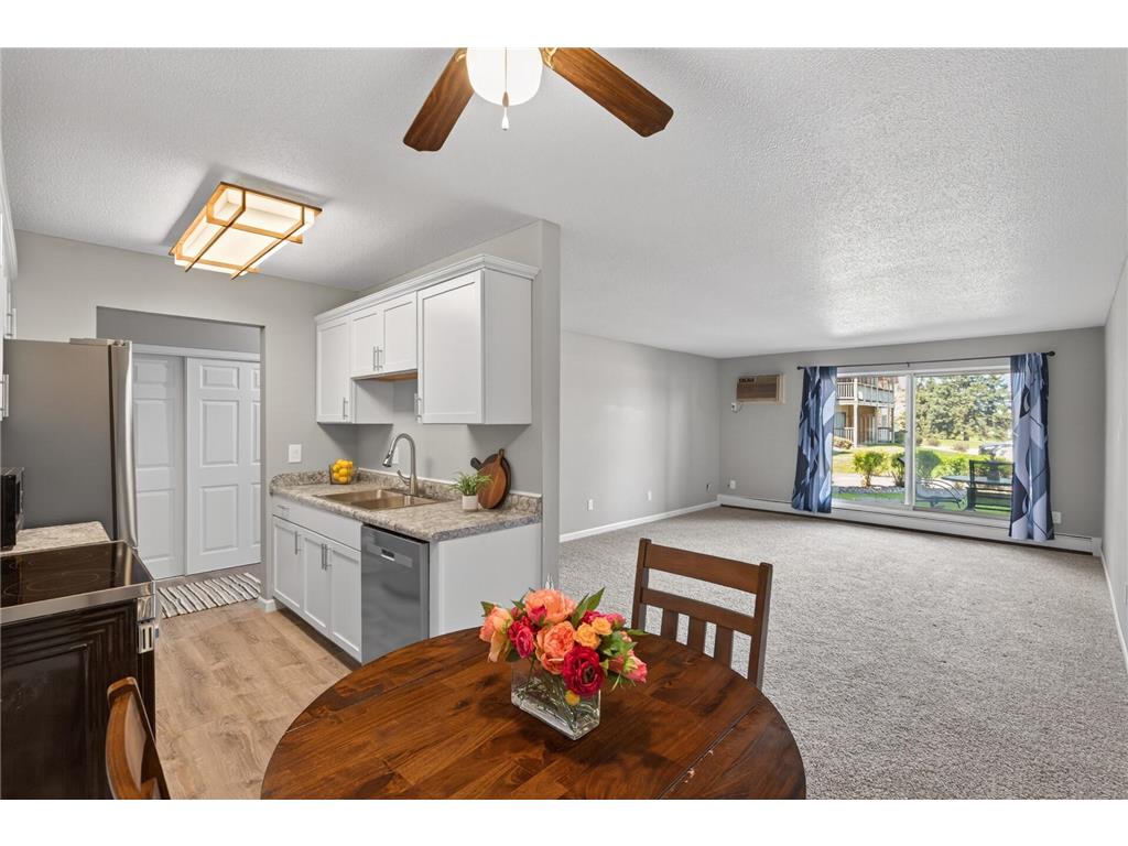 2011 E 122nd Street #D1 Burnsville MN 55337 7063302 image11