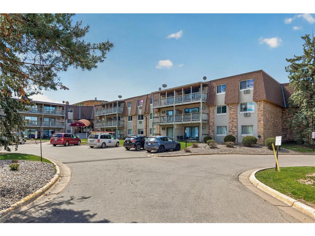 2011 E 122nd Street #D1 Burnsville MN 55337 7063302 image30