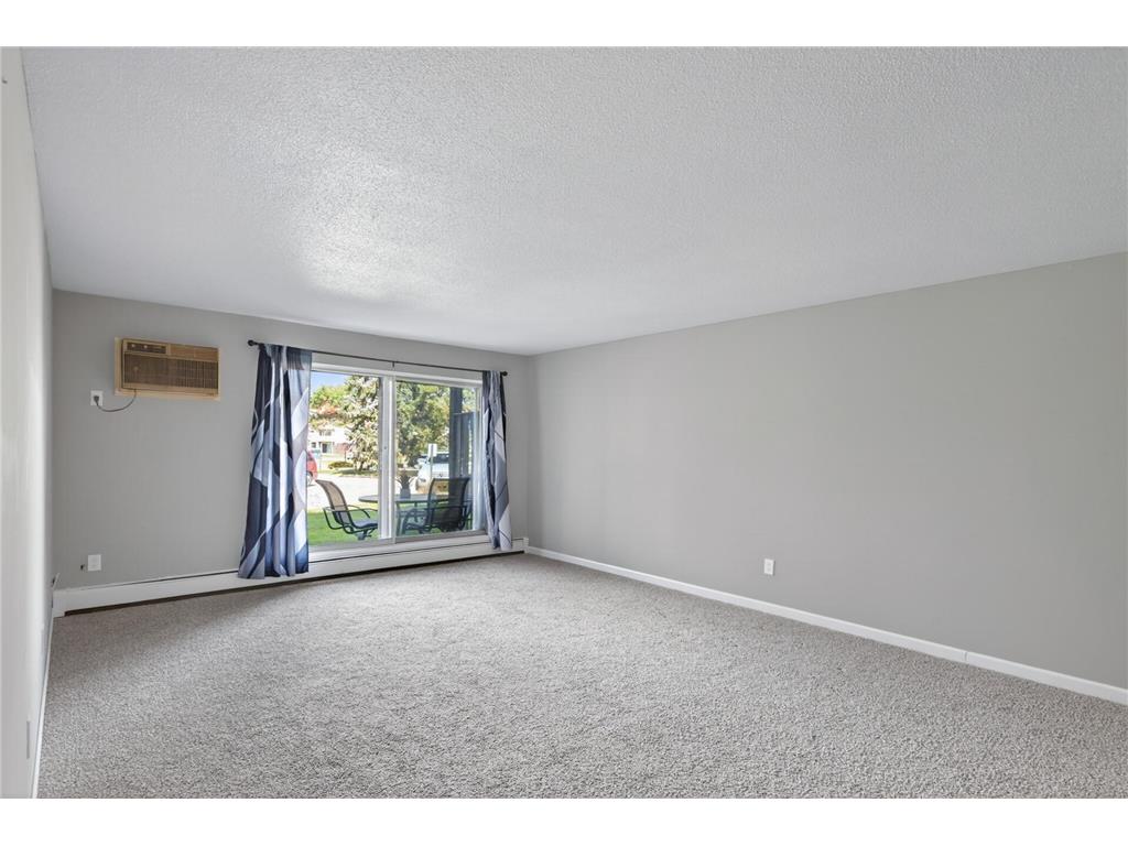 2011 E 122nd Street #D1 Burnsville MN 55337 7063302 image5