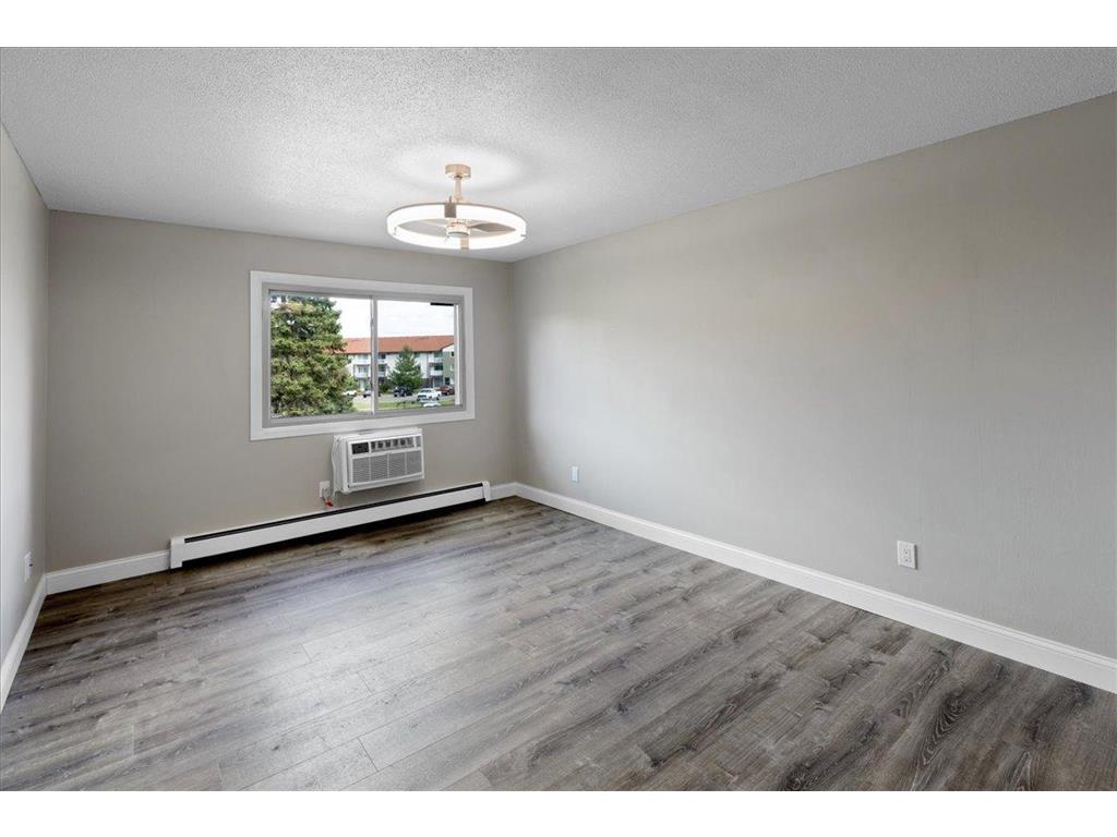2011 E 122nd Street #D11 Burnsville MN 55337 7068781 image15