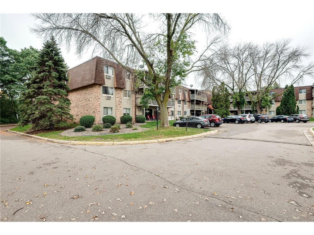 2011 E 122nd Street #D21 Burnsville MN 55337 6438850 image1