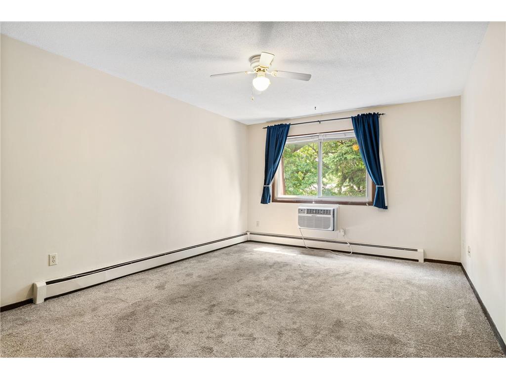 2011 E 122nd Street #D24 Burnsville MN 55337 7039086 image10