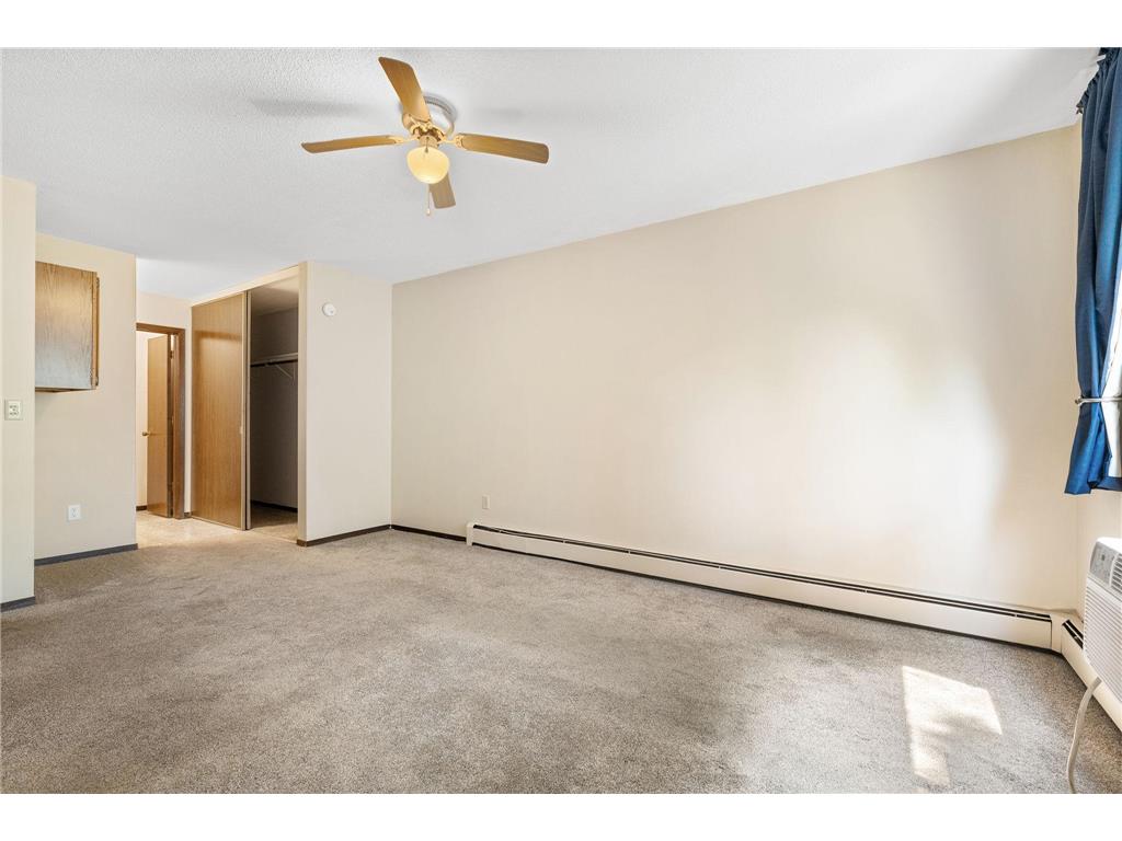 2011 E 122nd Street #D24 Burnsville MN 55337 7039086 image11