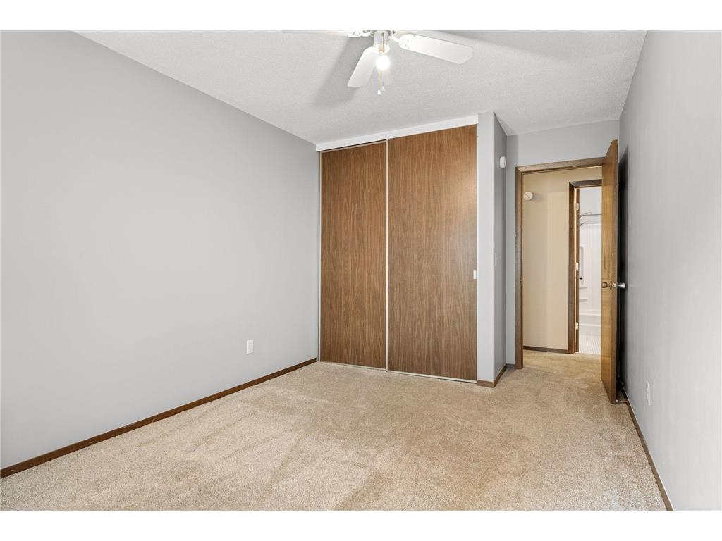 2011 E 122nd Street #D24 Burnsville MN 55337 7039086 image15