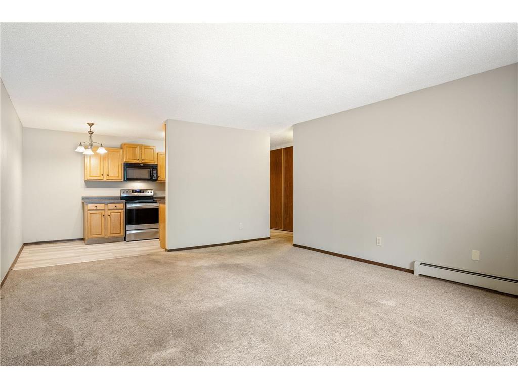 2011 E 122nd Street #D24 Burnsville MN 55337 7039086 image6