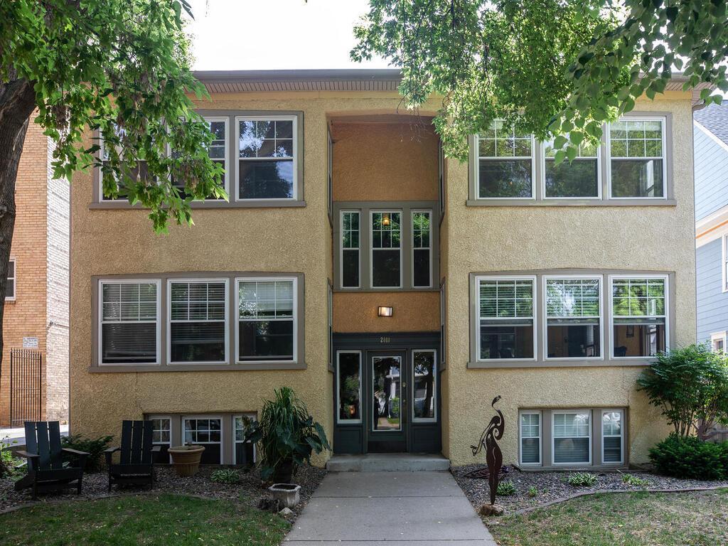 2011 Emerson Avenue S #202 Minneapolis MN 55405 6379269 image1