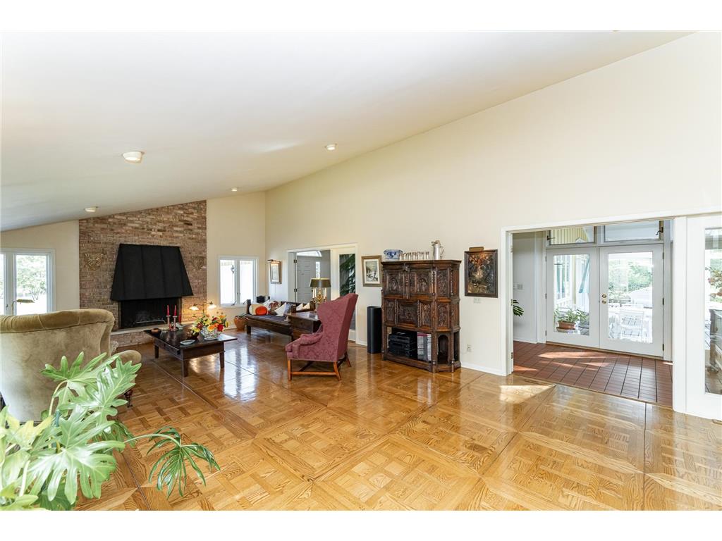 2011 Merrihills Drive SW Rochester MN 55902 6796688 image8