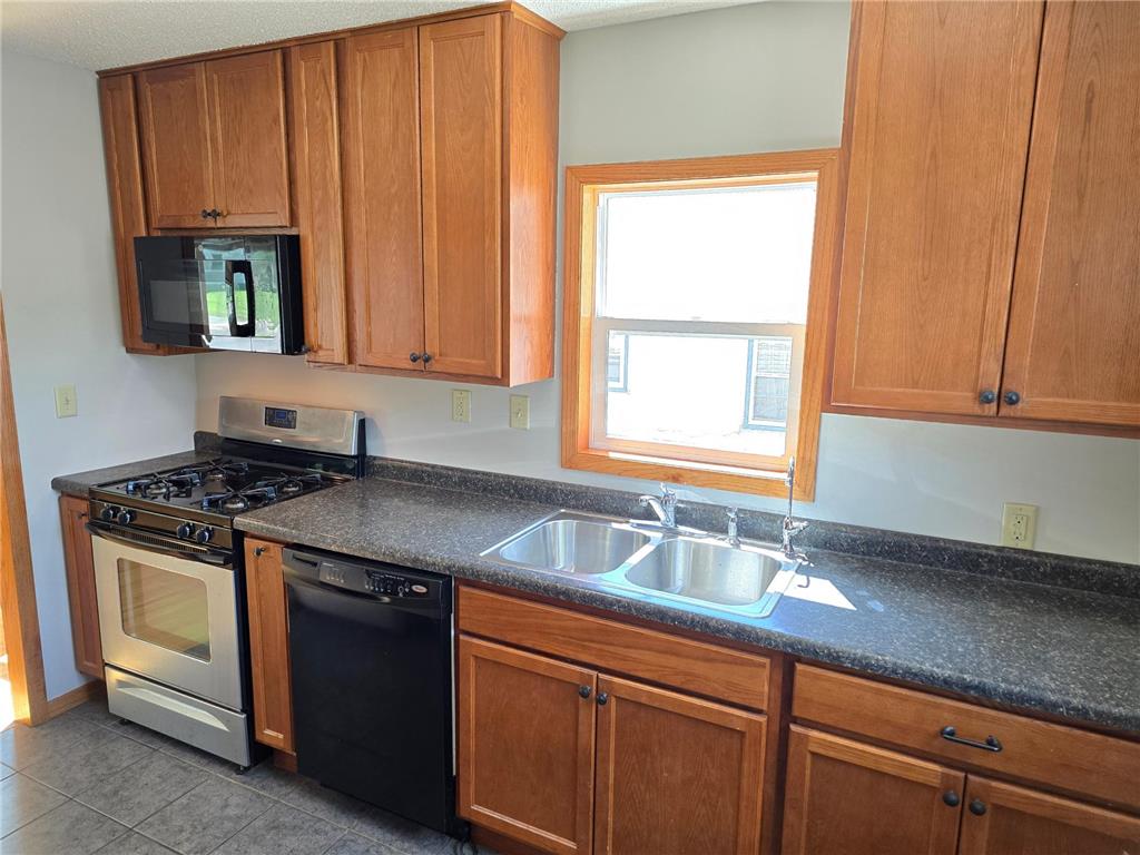 2011 Northwood Drive North Saint Paul MN 55109 7096607 image10