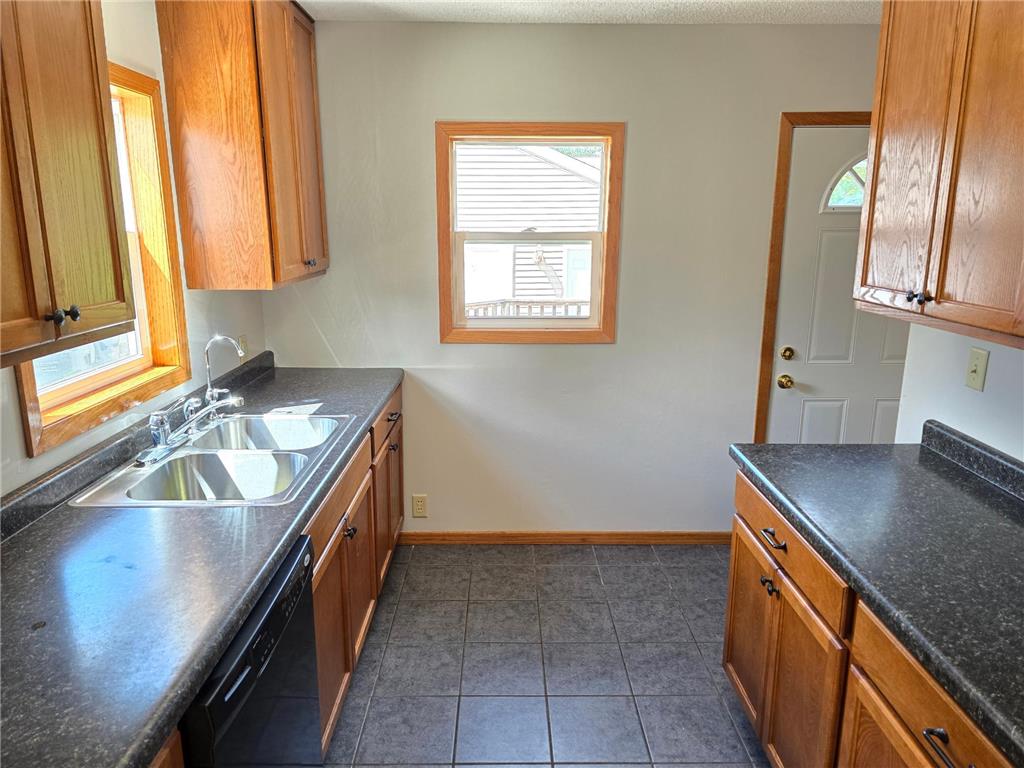 2011 Northwood Drive North Saint Paul MN 55109 7096607 image12