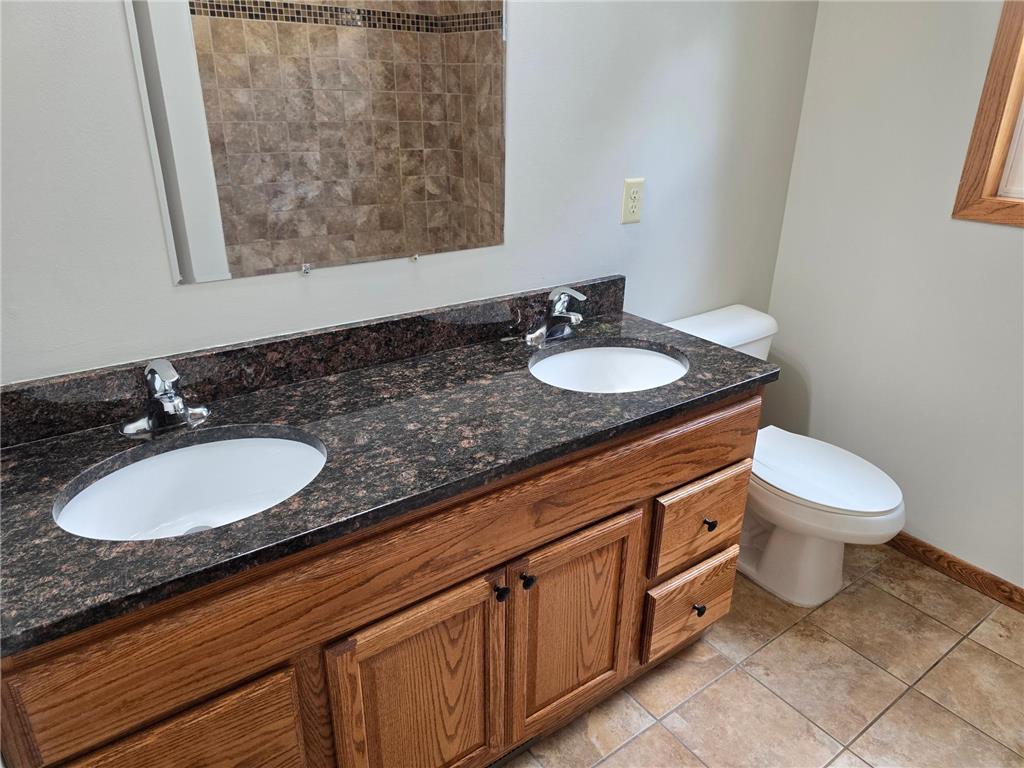 2011 Northwood Drive North Saint Paul MN 55109 7096607 image17