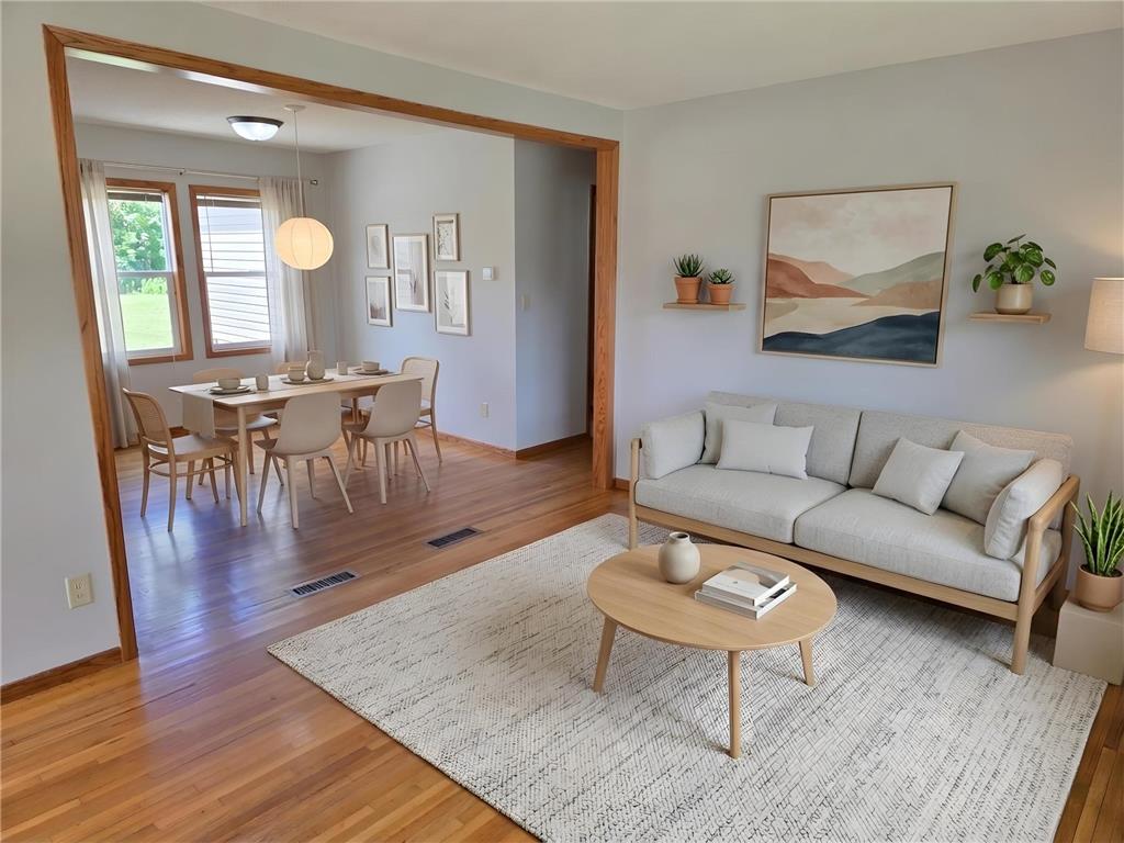 2011 Northwood Drive North Saint Paul MN 55109 7096607 image2