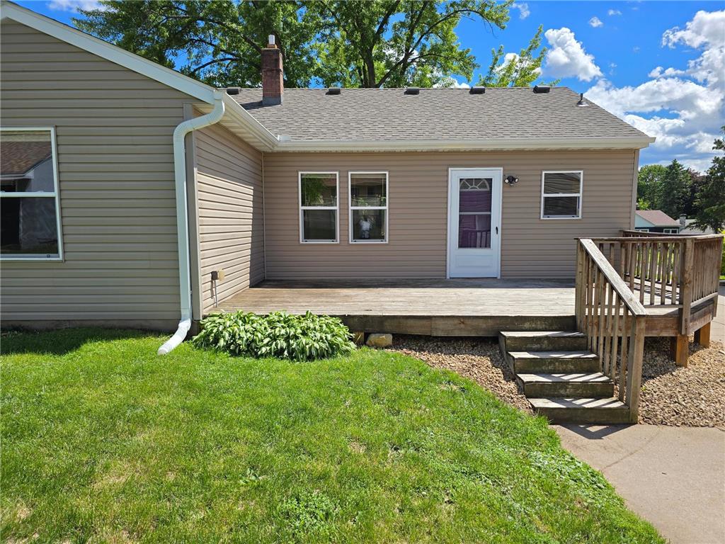 2011 Northwood Drive North Saint Paul MN 55109 7096607 image27
