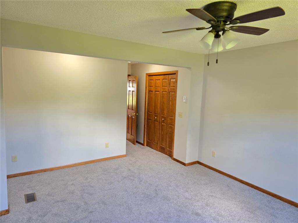 2011 Northwood Drive North Saint Paul MN 55109 7096607 image32