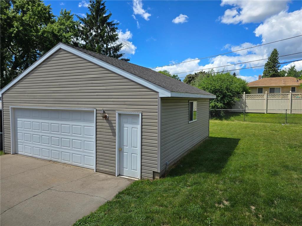2011 Northwood Drive North Saint Paul MN 55109 7096607 image45