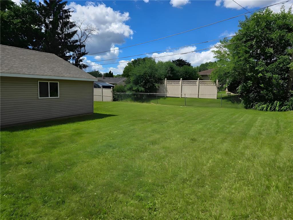 2011 Northwood Drive North Saint Paul MN 55109 7096607 image6