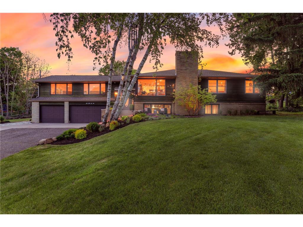 2011 Toledo Avenue N Golden Valley MN 55422 7079733 image1