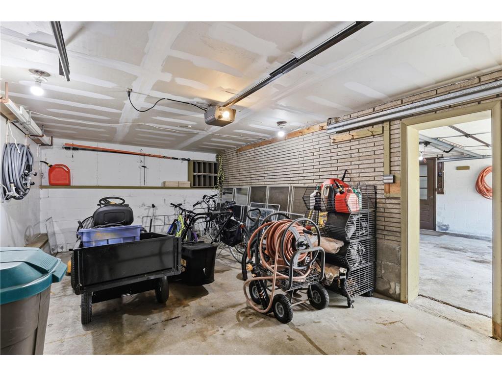 2011 Toledo Avenue N Golden Valley MN 55422 7079733 image40