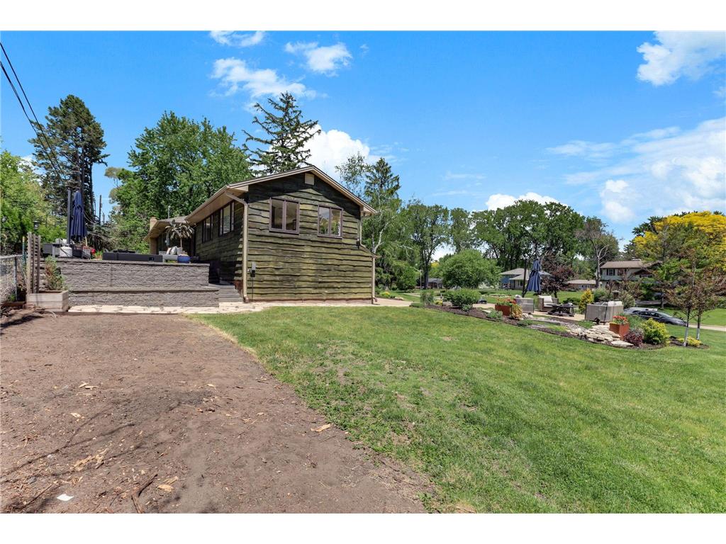2011 Toledo Avenue N Golden Valley MN 55422 7079733 image44