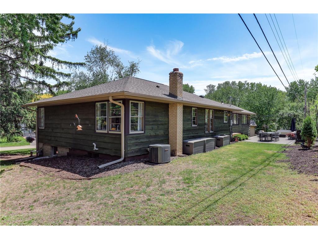 2011 Toledo Avenue N Golden Valley MN 55422 7079733 image48