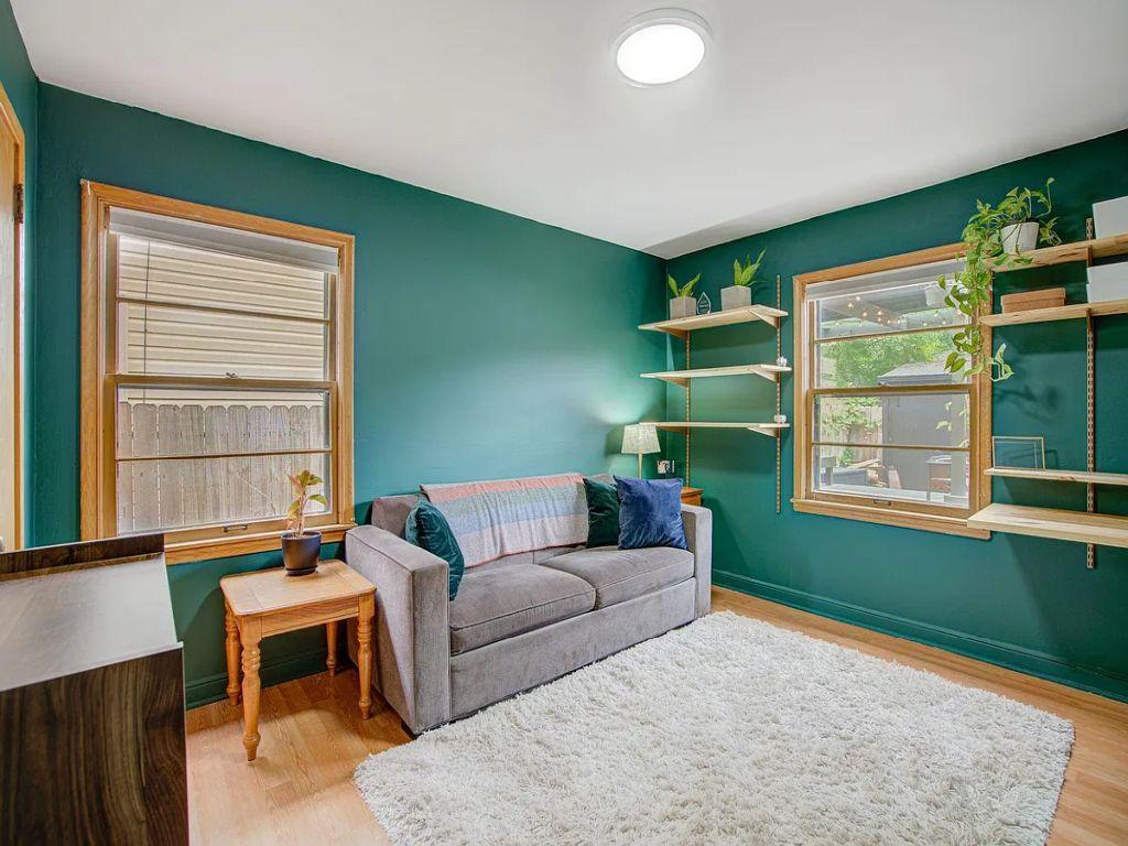 2011 Vincent Avenue N Minneapolis MN 55411 7070823 image10