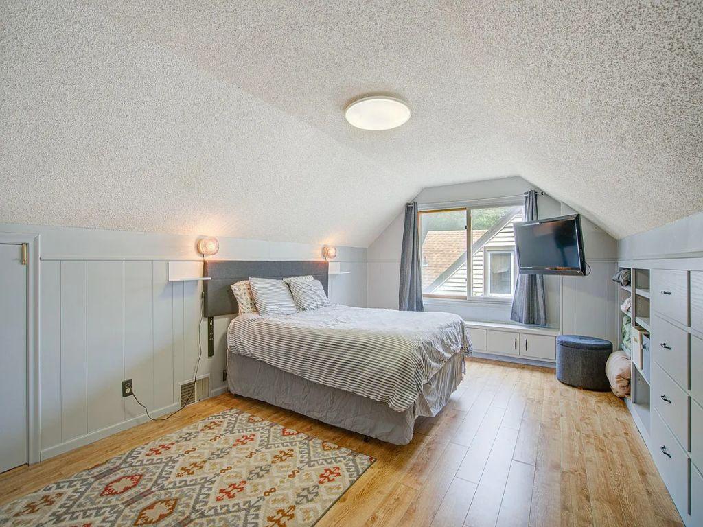 2011 Vincent Avenue N Minneapolis MN 55411 7070823 image11