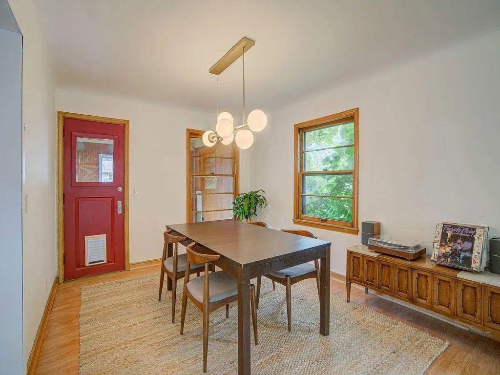 2011 Vincent Avenue N Minneapolis MN 55411 7070823 image7