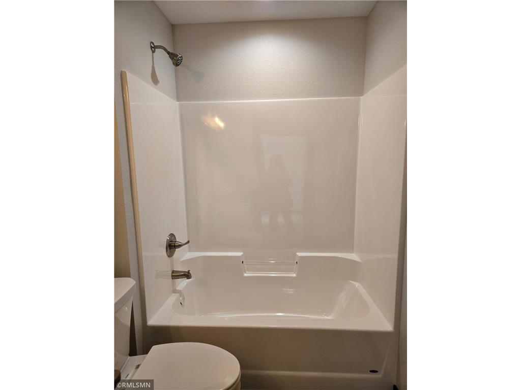 2012 Essler Drive Saint Peter MN 56082 6820887 image11