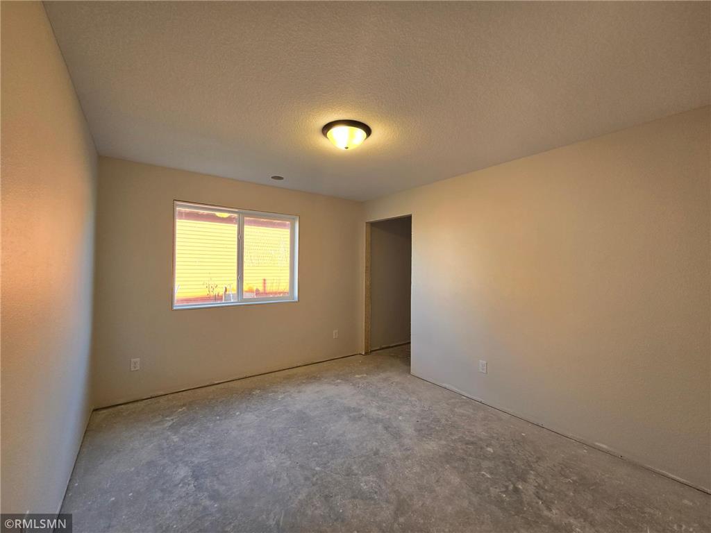 2012 Essler Drive Saint Peter MN 56082 6820887 image5