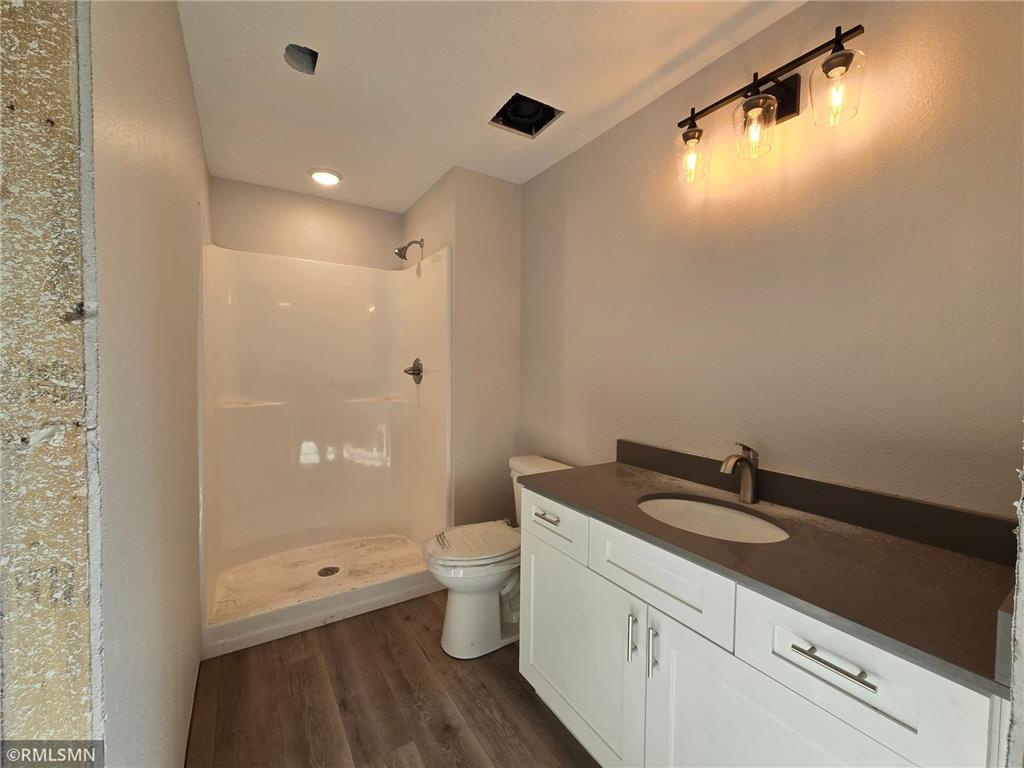 2012 Essler Drive Saint Peter MN 56082 6820887 image7