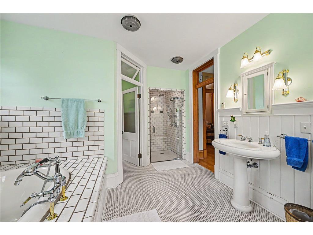 2012 Iglehart Avenue Saint Paul MN 55104 6785972 image18