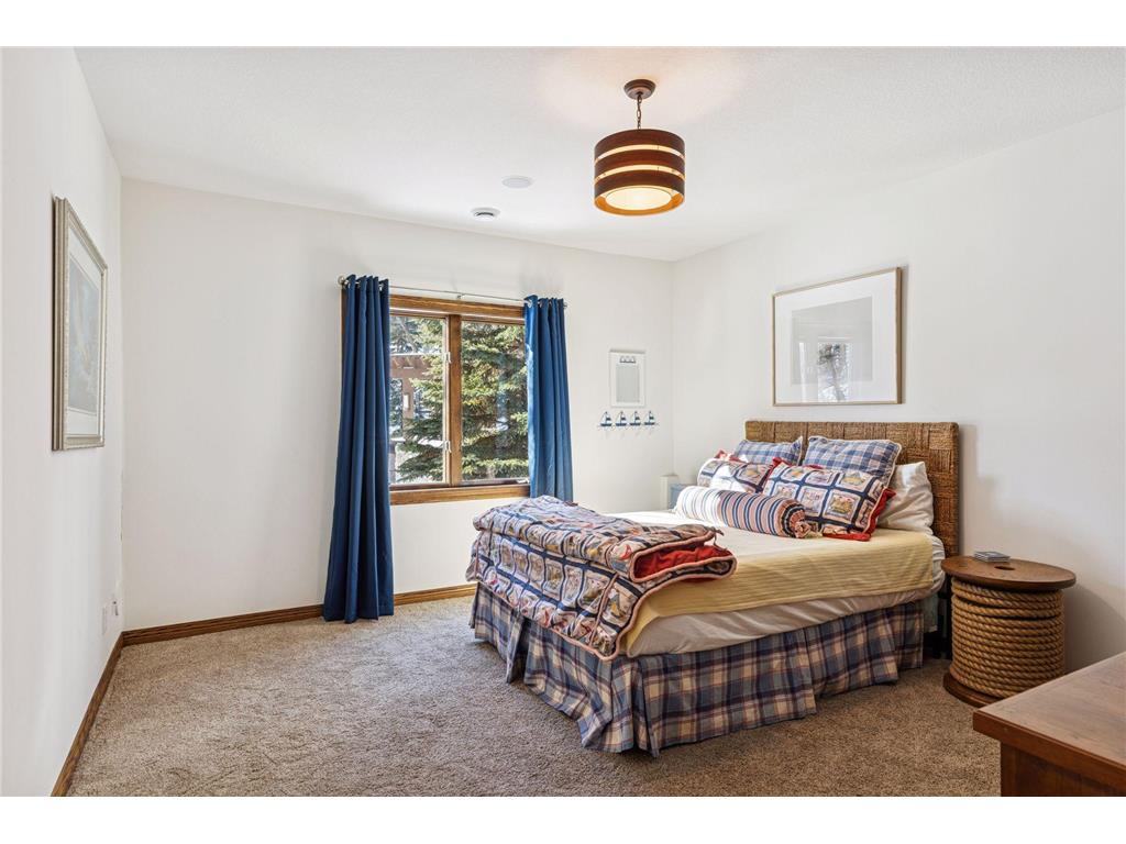 2012 Pine Ridge Drive West Saint Paul MN 55118 7012435 image60