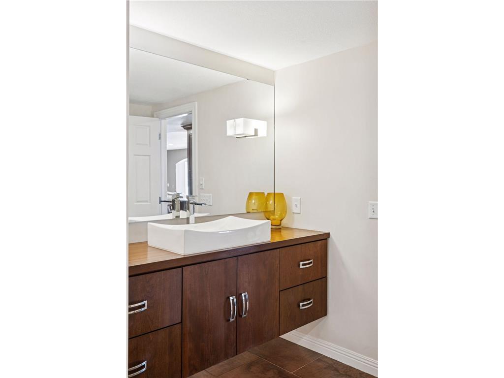 2012 Pine Ridge Drive West Saint Paul MN 55118 7012435 image74