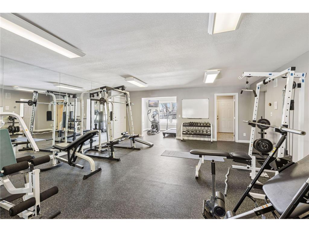 2012 Pine Ridge Drive West Saint Paul MN 55118 7012435 image76