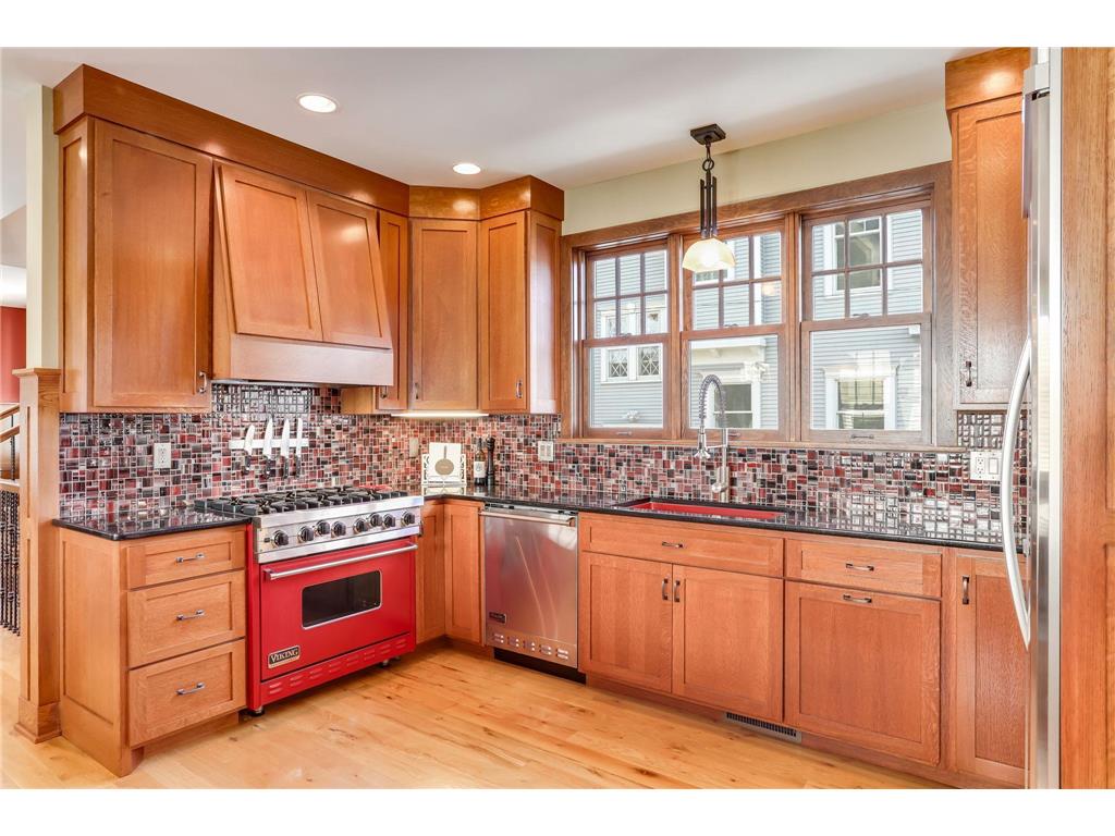 2012 W Laurel Avenue Minneapolis MN 55405 6824869 image10