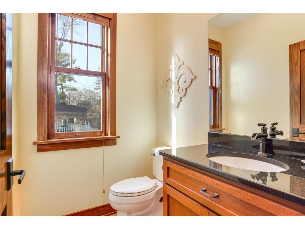 2012 W Laurel Avenue Minneapolis MN 55405 6824869 image15