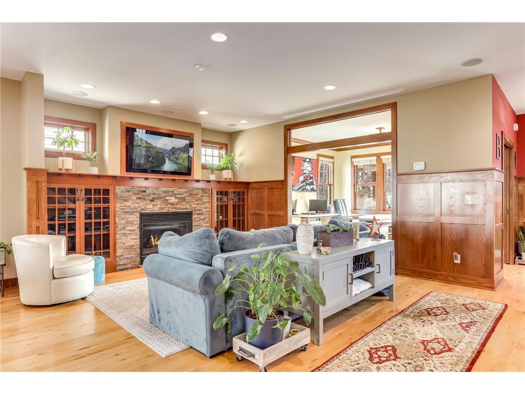 2012 W Laurel Avenue Minneapolis MN 55405 6824869 image8