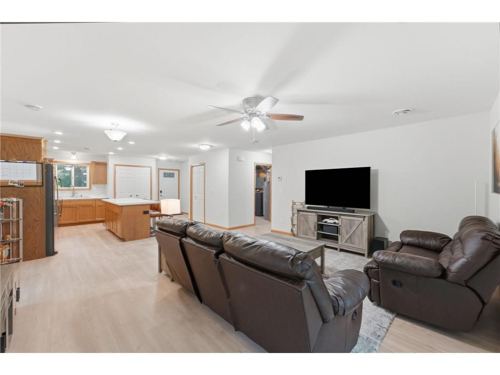2013 E Oak Knoll Drive NE Alexandria MN 56308 7099157 image13