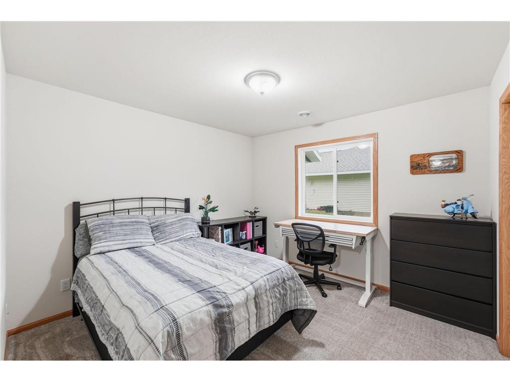 2013 E Oak Knoll Drive NE Alexandria MN 56308 7099157 image20
