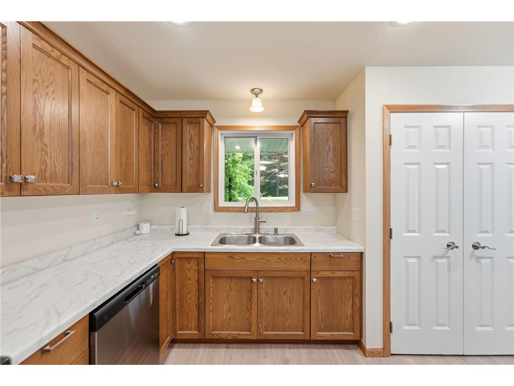 2013 E Oak Knoll Drive NE Alexandria MN 56308 7099157 image9