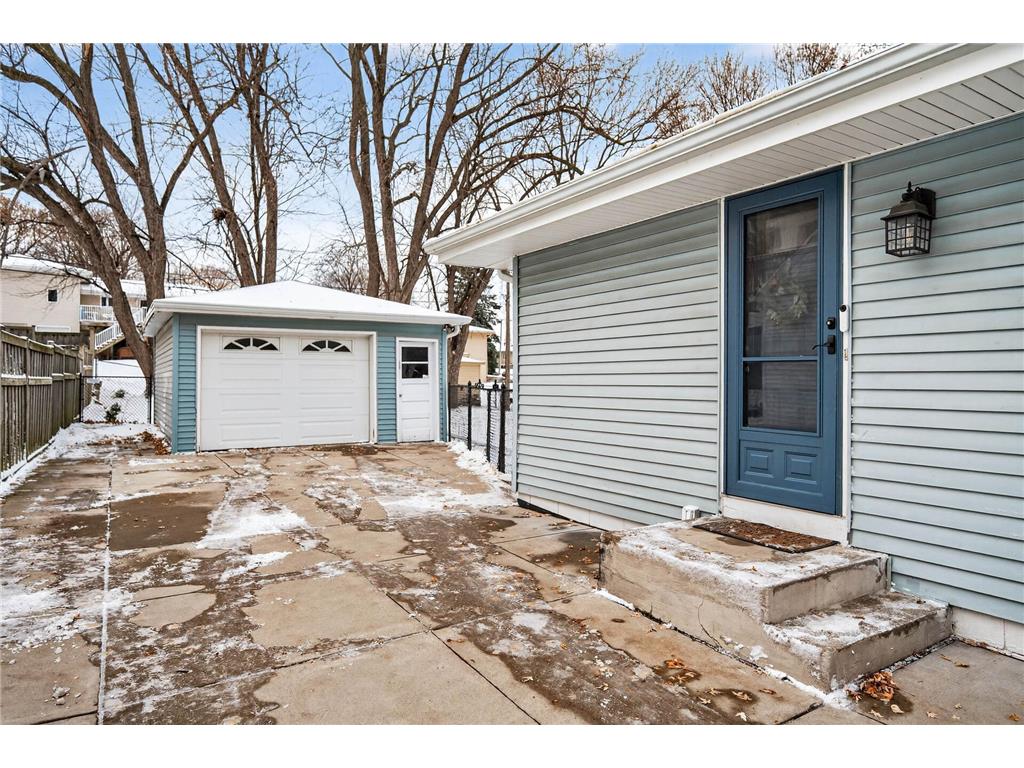 2013 Gettysburg Avenue N Golden Valley MN 55427 7004813 image20