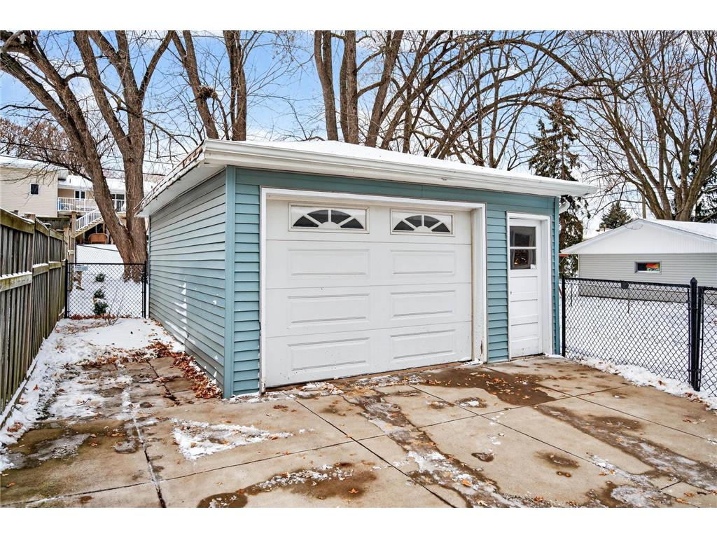 2013 Gettysburg Avenue N Golden Valley MN 55427 7004813 image27