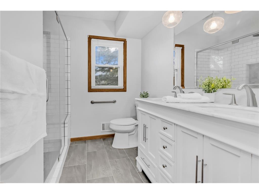 2013 Jade Lane Eagan MN 55122 7068268 image14
