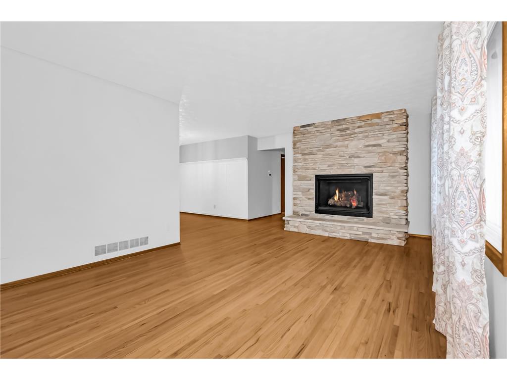 2013 Jade Lane Eagan MN 55122 7068268 image3