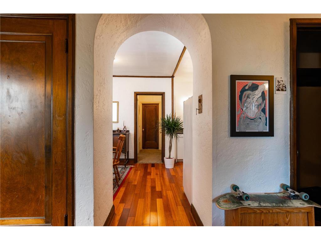 2014 2nd Avenue S Minneapolis MN 55404 6720910 image24