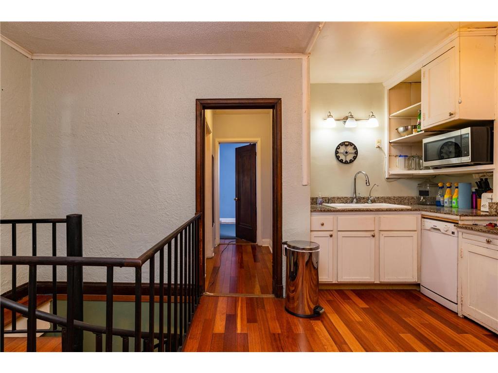 2014 2nd Avenue S Minneapolis MN 55404 6720910 image28