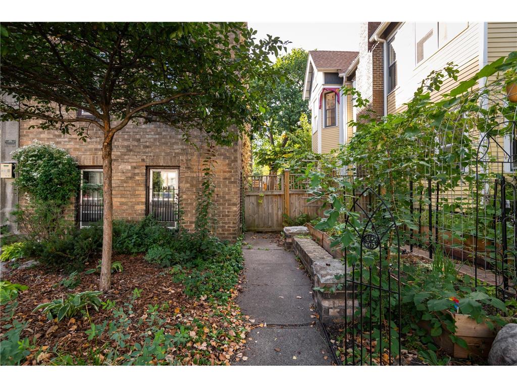 2014 2nd Avenue S Minneapolis MN 55404 6720910 image40