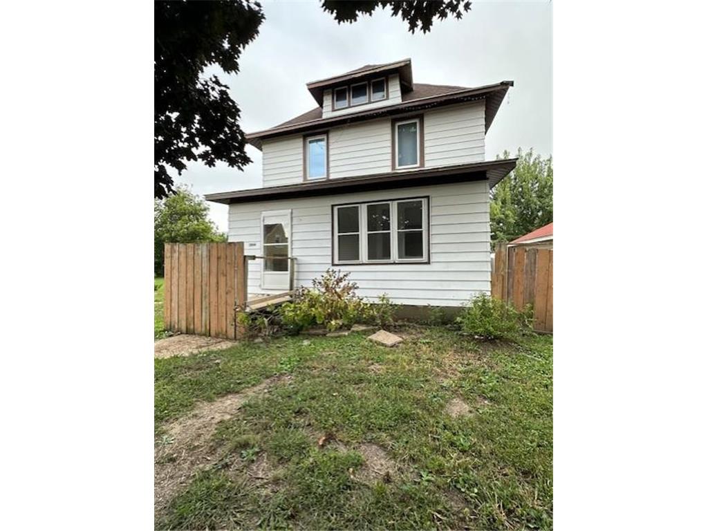 2014 E Oakland Avenue Austin MN 55912 6790895 image1