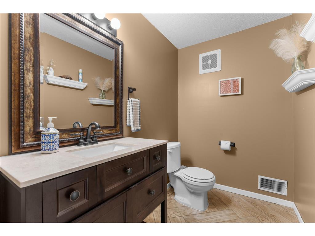 2014 Fox Valley Drive SW Rochester MN 55902 7101374 image33