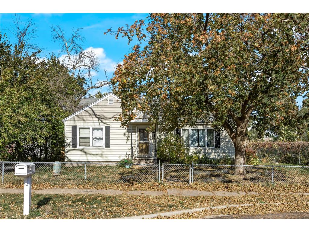 2014 Hogeboom Avenue Eau Claire WI 54701 6619108 image1